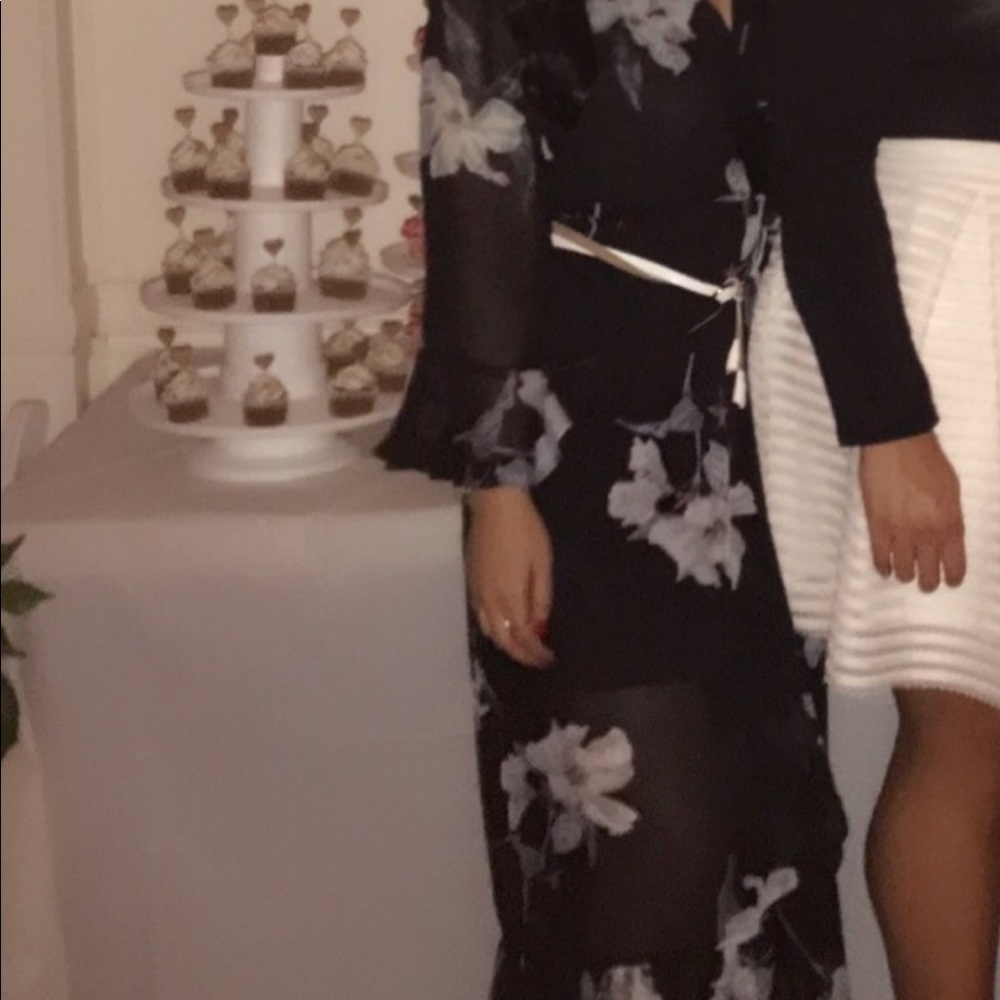 Black floral print dress for @missanalicee